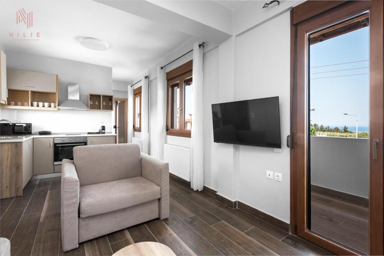 Ultima Summer Residence, Nilie Hospitality Mgmt Áfitosz Kültér fotó